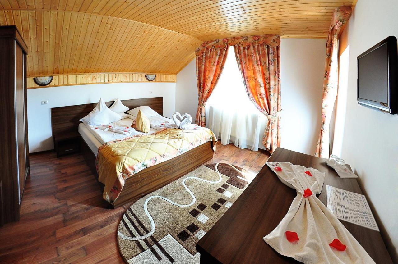 Hotel Roua Voronetului Gura Humorului Zimmer foto
